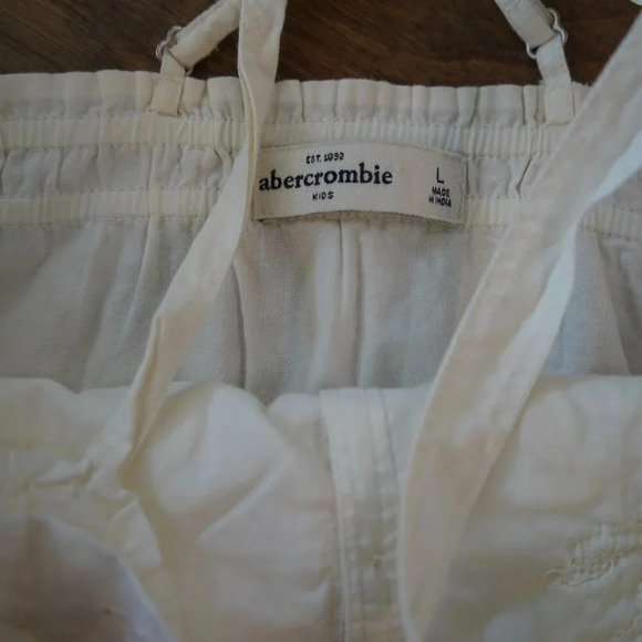 abercrombie Embroidered Floral Cream Tank - L - Picture 2 of 5